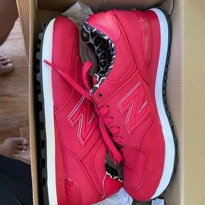 New Balance 574 Women’s Leopard Worn Once 8.5